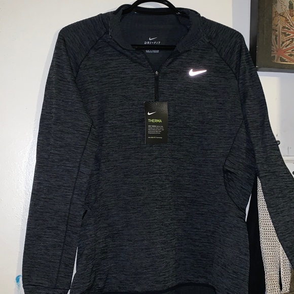 Nike Sweaters - (NEW) Nike Therma Sweater